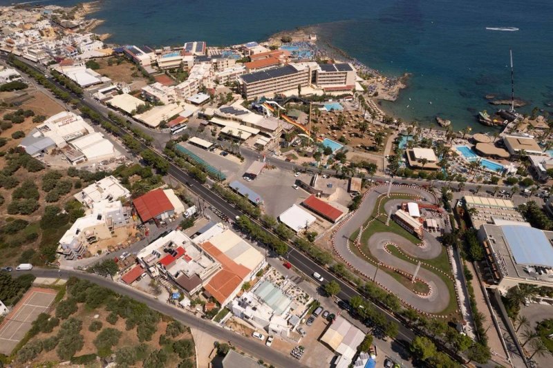 Eri Beach & Village Hotel