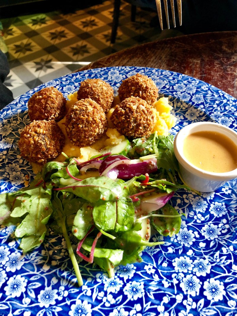Maggie Dickson's Pub