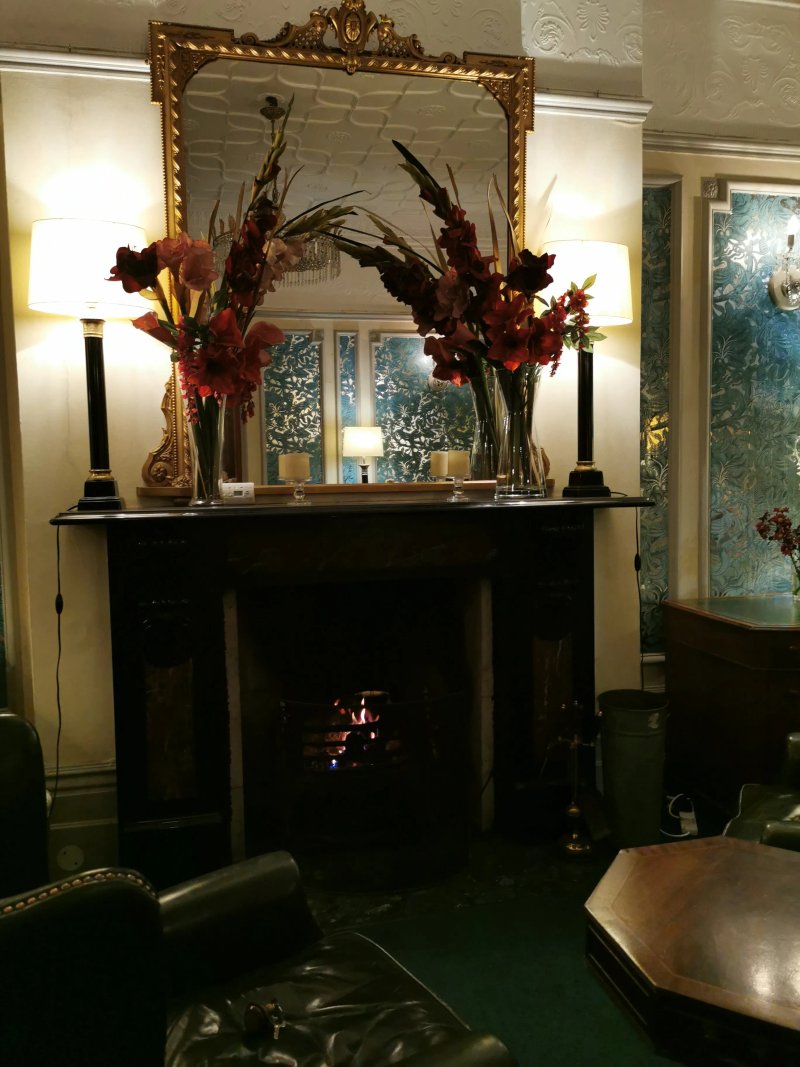 London Visitors Hotel
