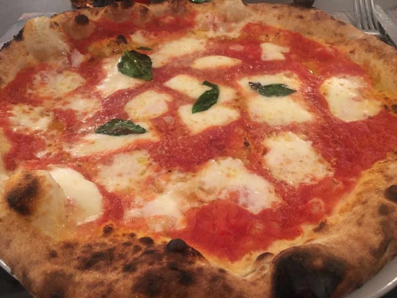 Raffaela Marigliano Pizzeria