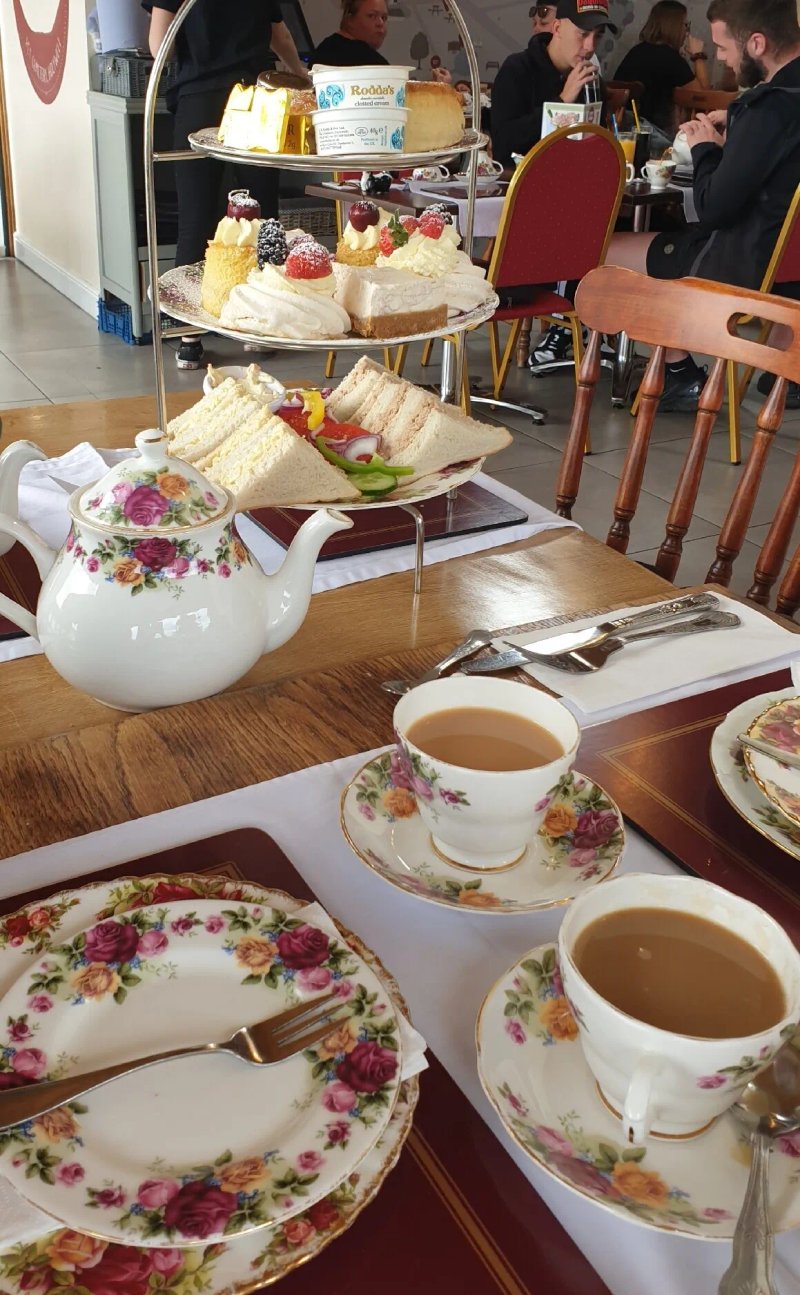 Tea Rooms at the Pet Cemetery