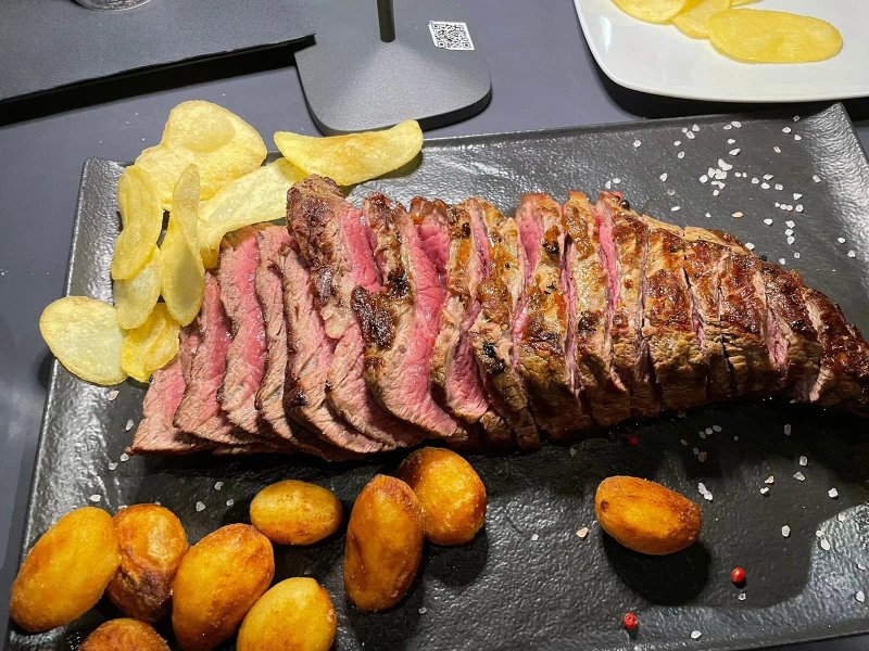 Richmond Restaurant & Piano Bar