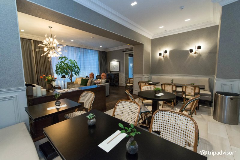 Hotel Monge