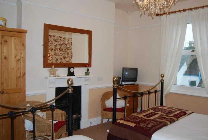 No. 9 Guest House
