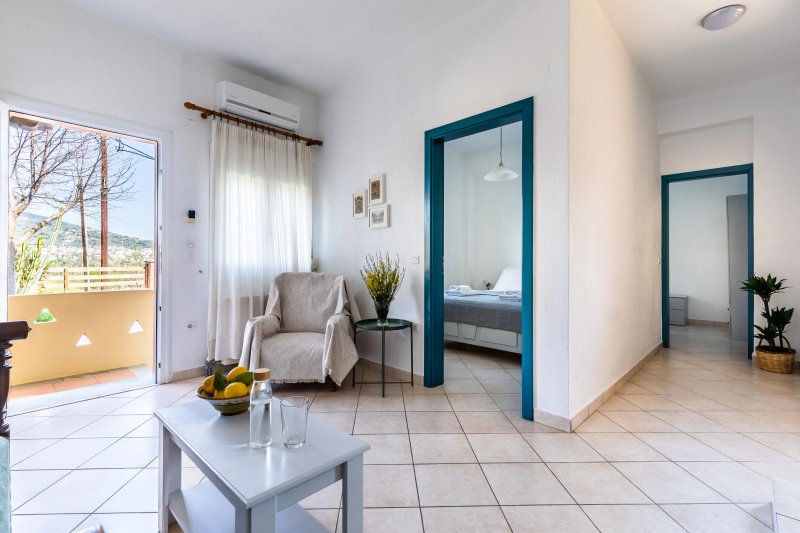 Lithos Apartments