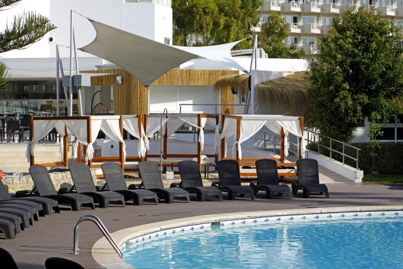 BG Hotel Pamplona