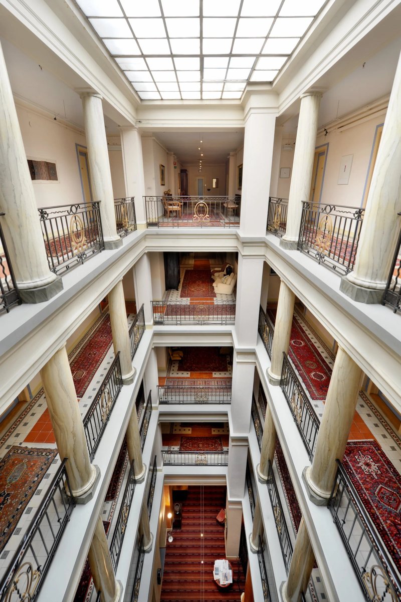 Victoria Hotel