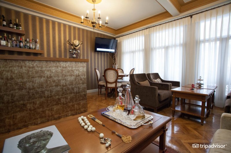 Sweet Home Hotel