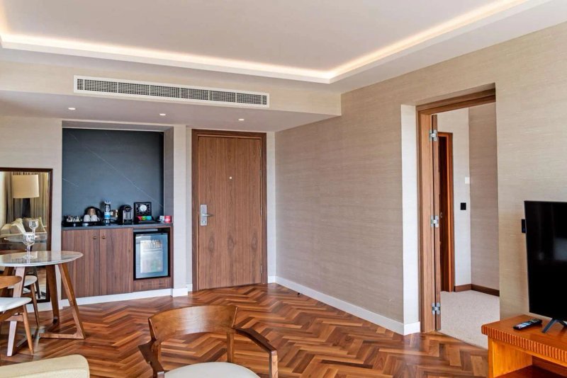 Grecian Park Hotel