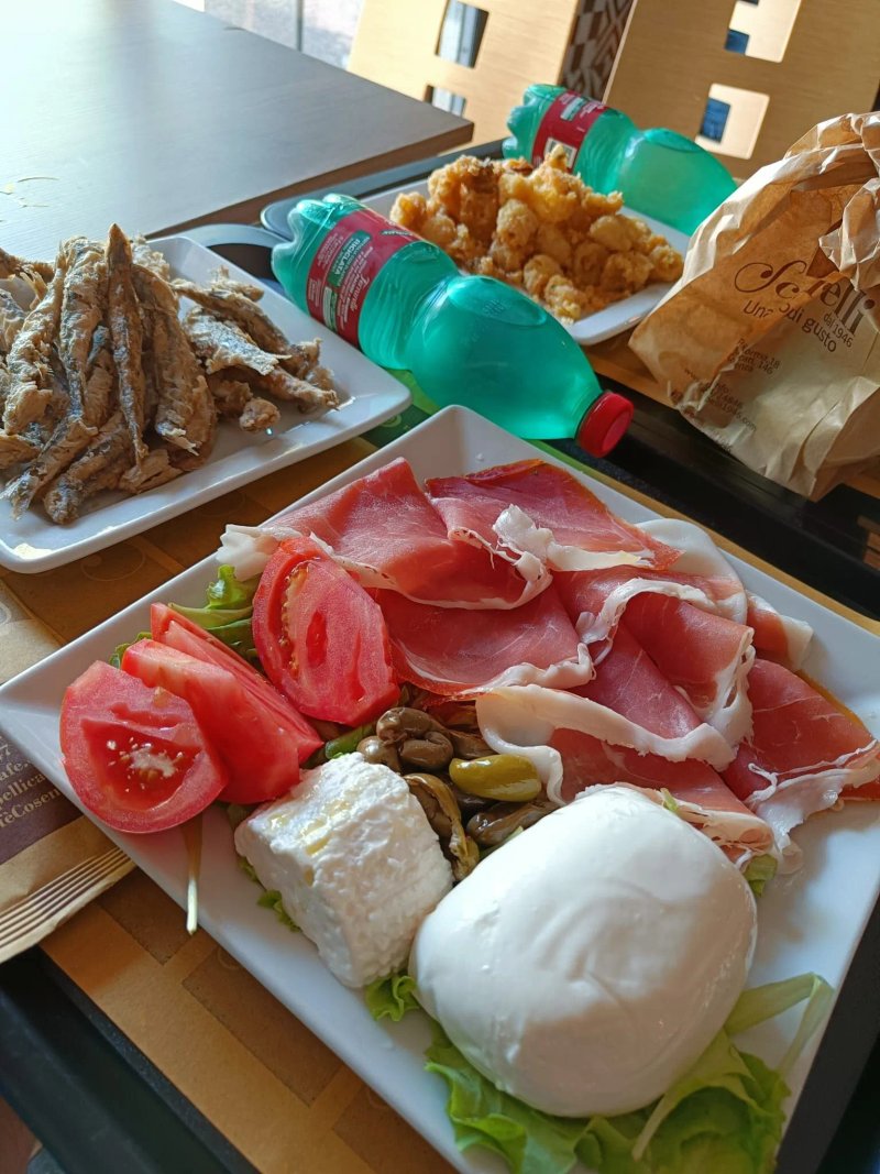 Scarpelli Cafe