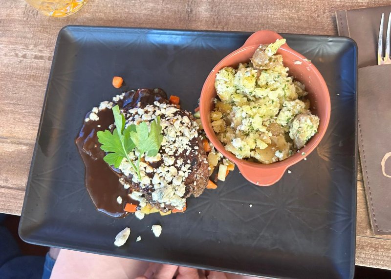 Steak & Whisky House Galle
