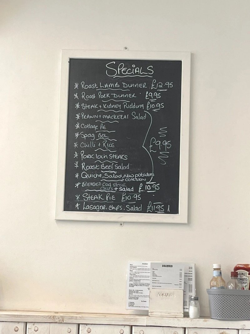 Waves Cafe & Sandwich Bar