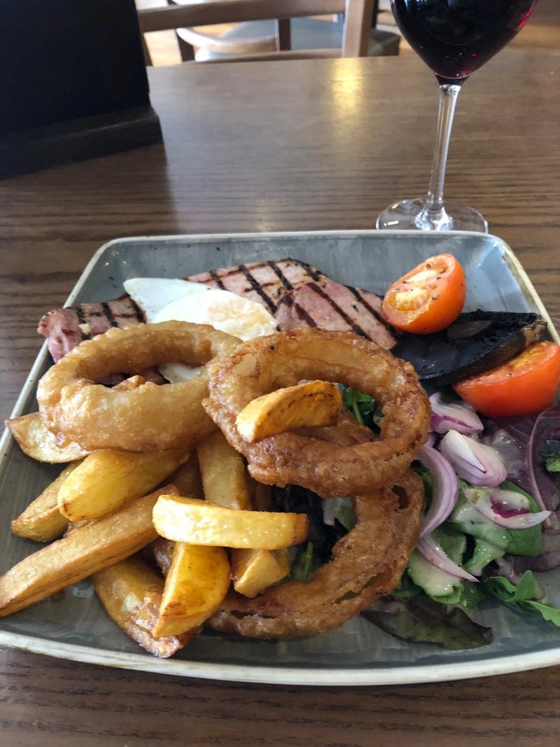 Dukes Cafe Bar