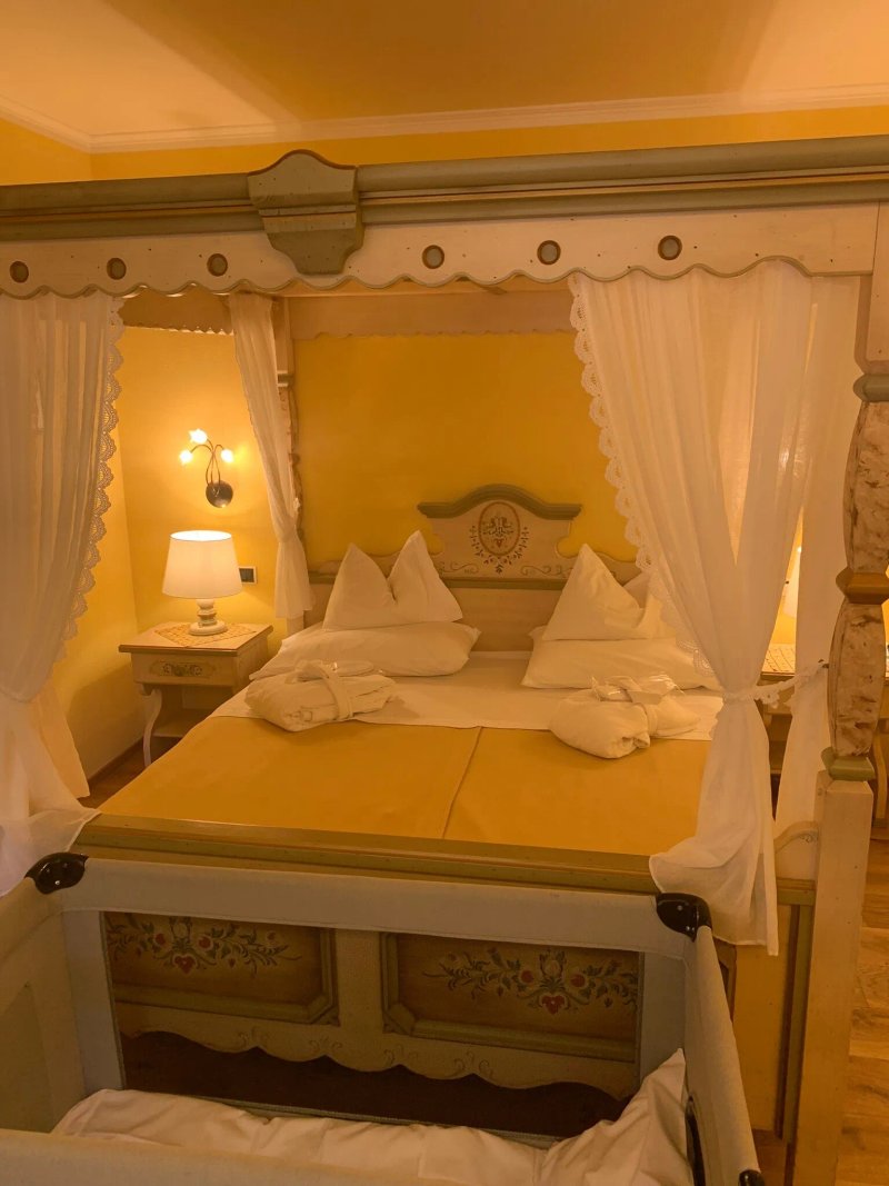 Hotel Cavallino Bianco - Weisses Roessl