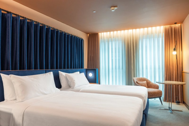 Cénica Porto Hotel, Curio Collection By Hilton