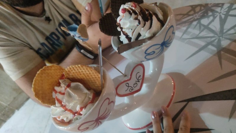 Cristal Cafe Lounge Bar & Gelateria