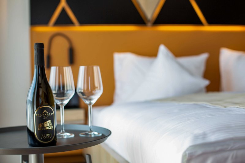 Avar Hotel