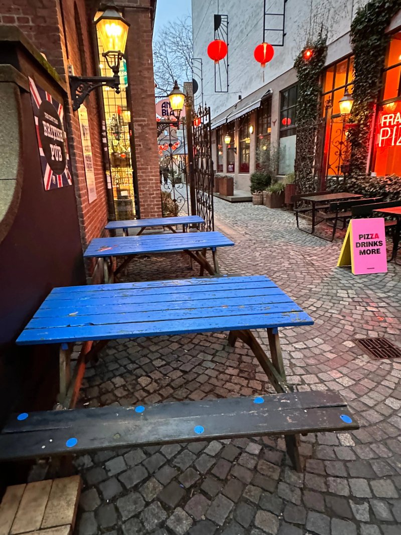 Tipsy Toad Pub