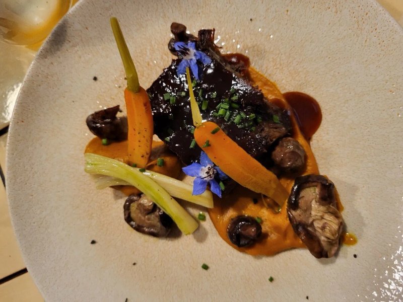 Hakuk Gastrobar