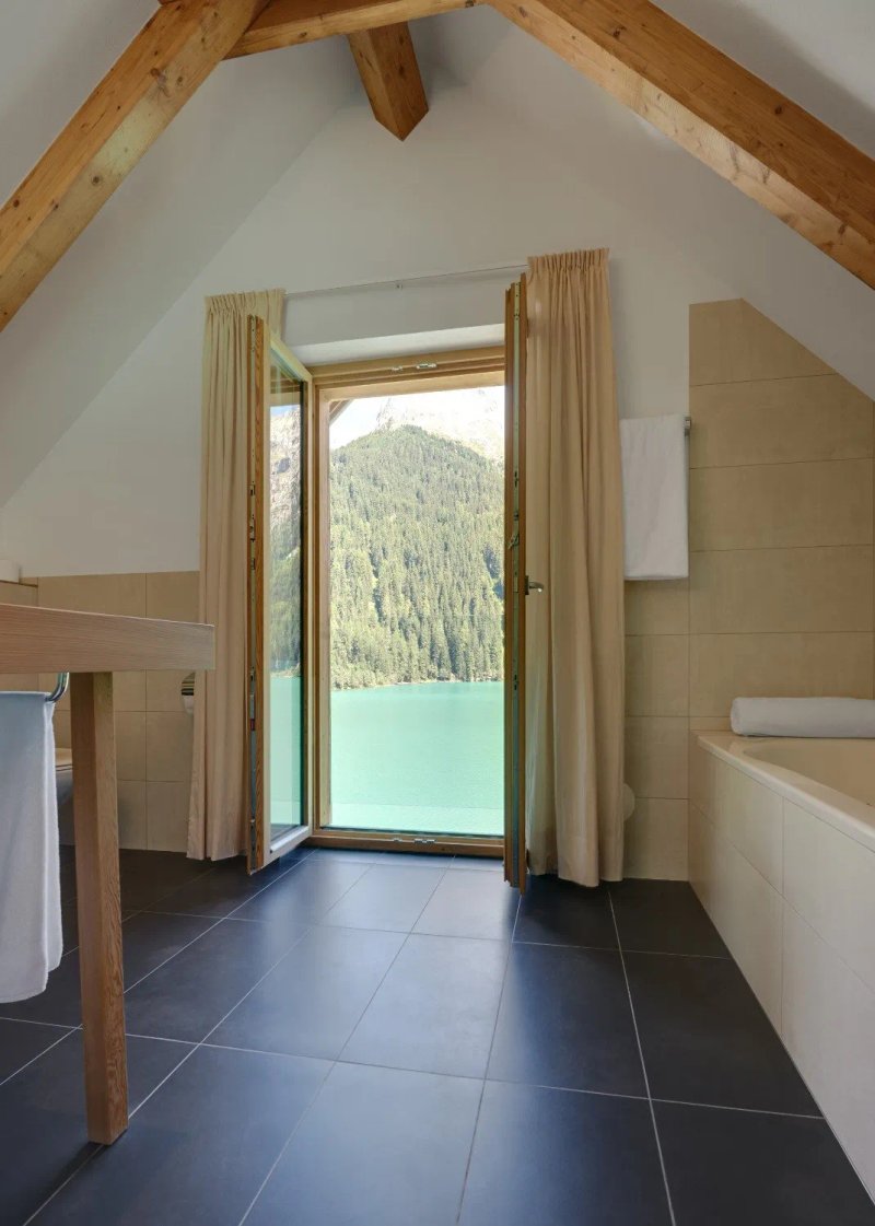 Hotel Seehaus - Mountain Lake Resort