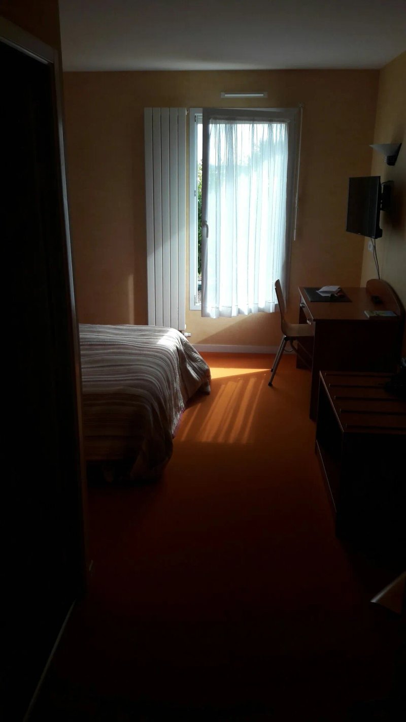 Logis Hotel Des Trois Marchand