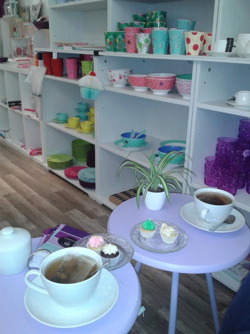 Cuppin's Teahouse & Cupcakes