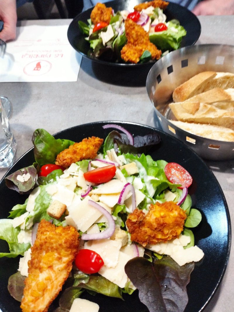 Le Paprika Bar Brasserie