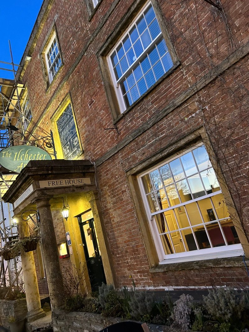 The Ilchester Arms