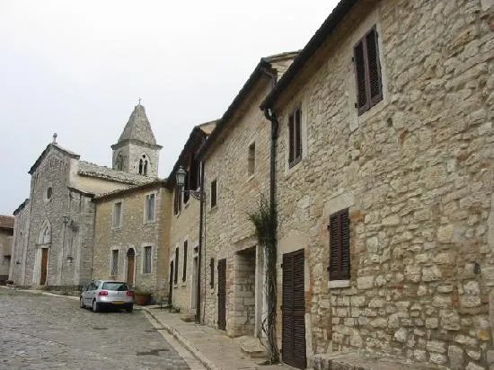 Castello di Titignano