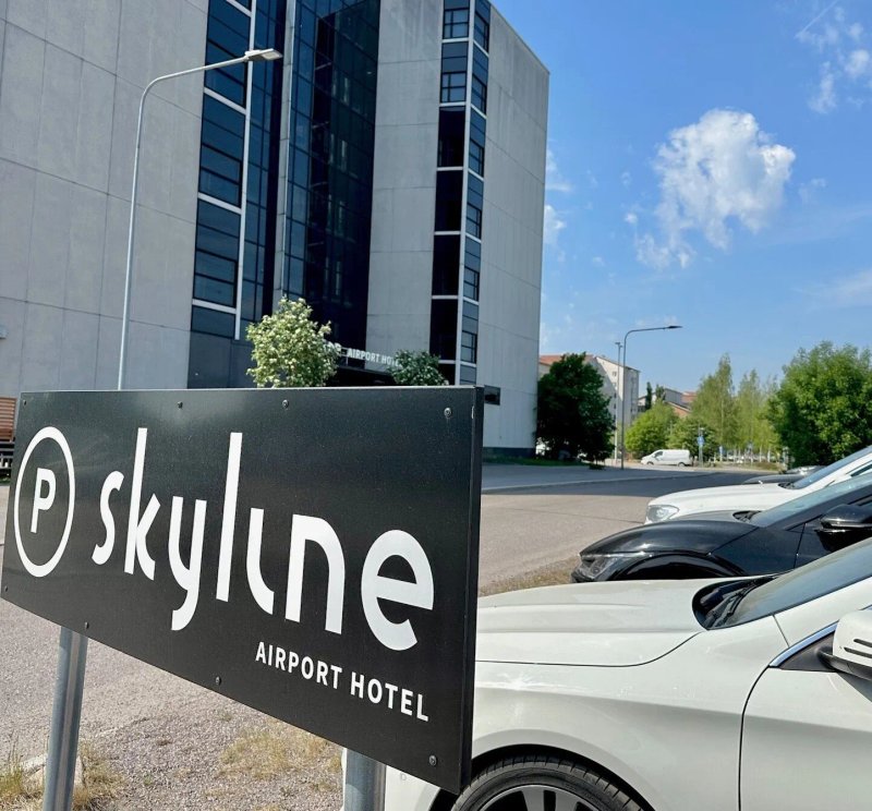 Skyline Airport Hotel