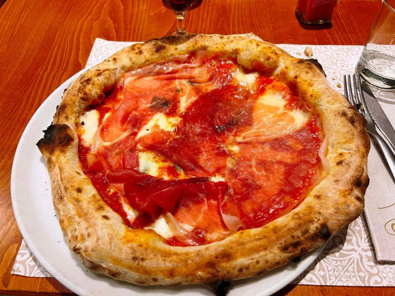 Pizzeria O' Vesuvio