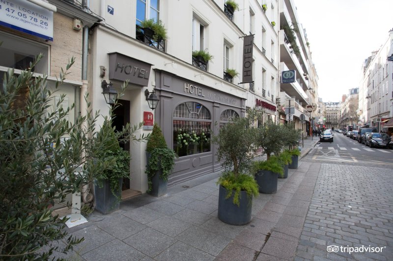 Hotel du Champ de Mars