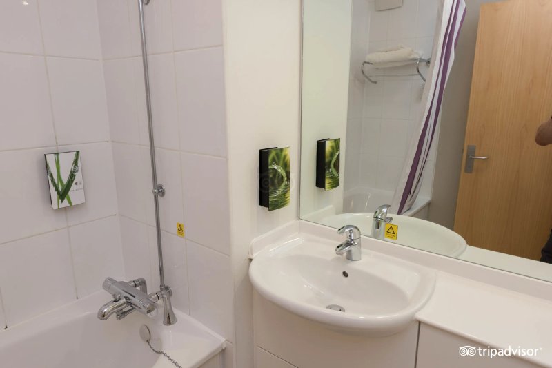 Premier Inn Cambridge North Girton Hotel