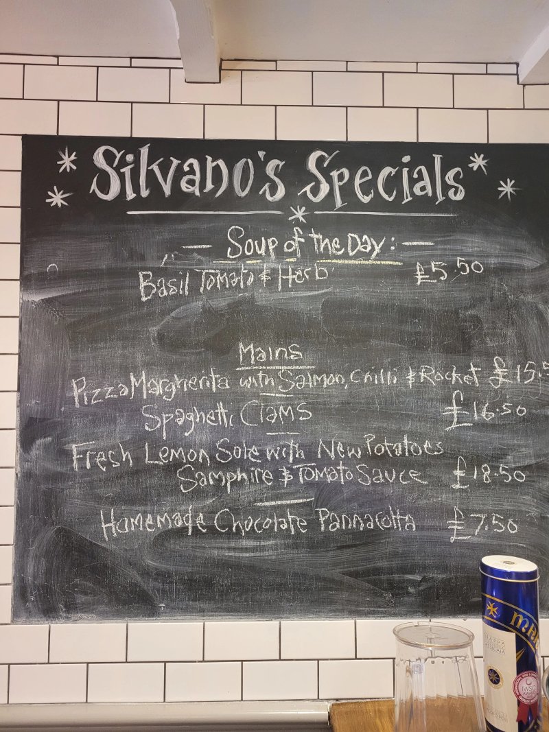 Hurtwood Inn Pub and Restaurant