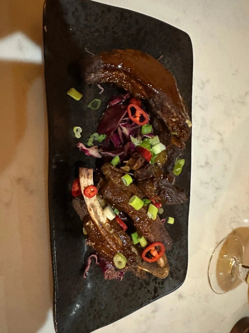 Retreat Grill, Bar and Restaurant
