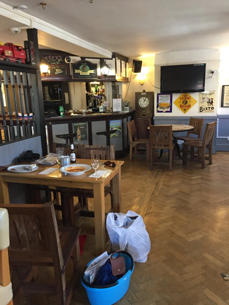 The Robin Hood Tavern