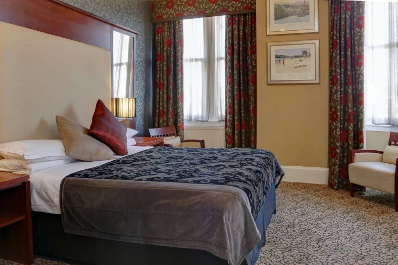 Best Western Queen's Hotel