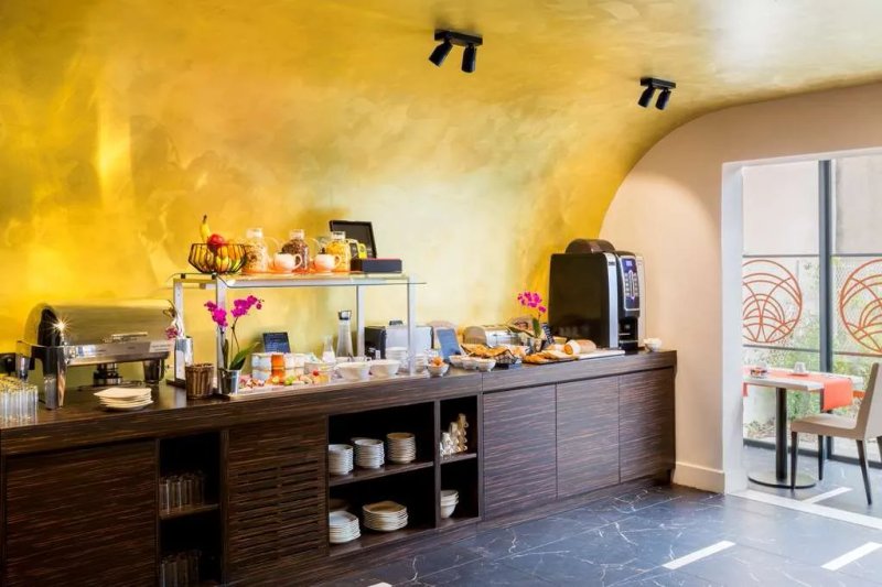 Best Western Hotel Journel Saint-Laurent-Du-Var
