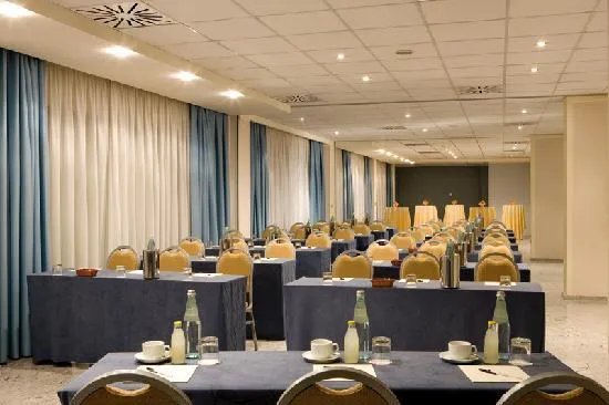 Mercure Roma West