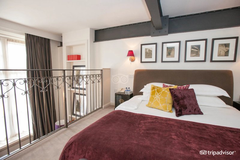 Great John Street Hotel