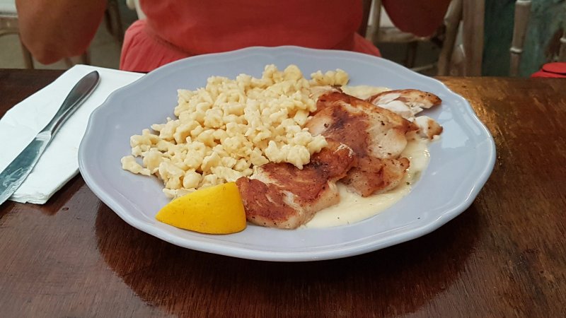 Ovaros Vendeglo