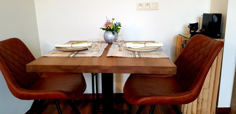 Anthos B&B