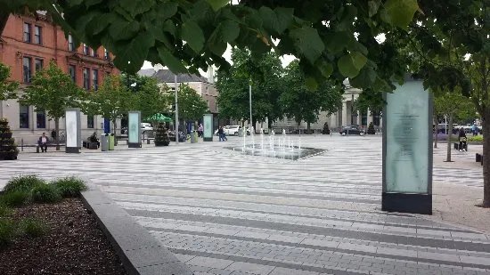 Market Square Water Fountain