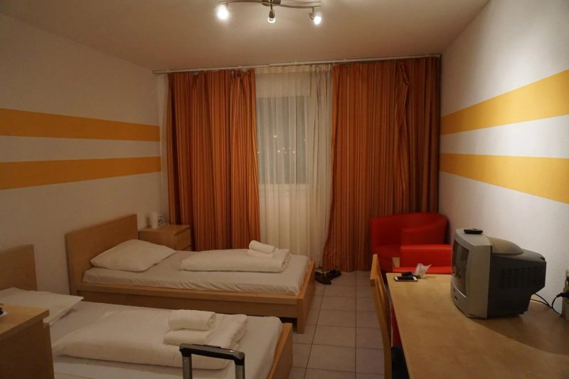 Hotel Lenas West