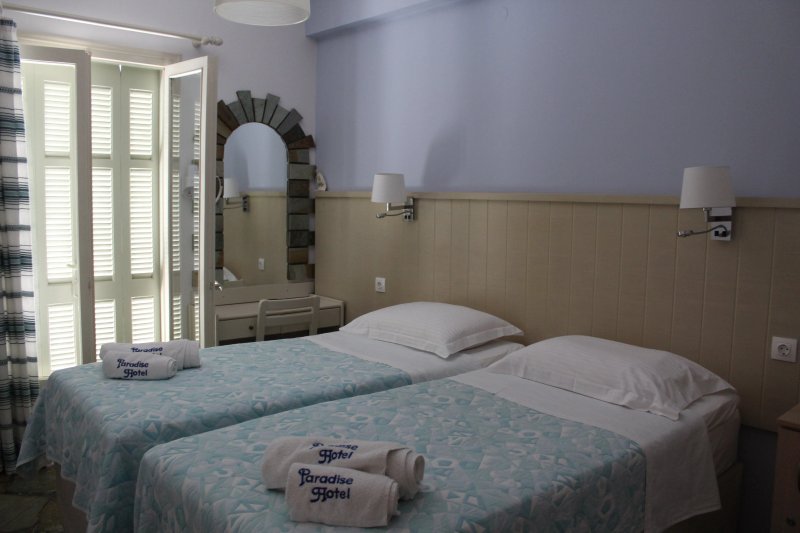 Paradise Hotel