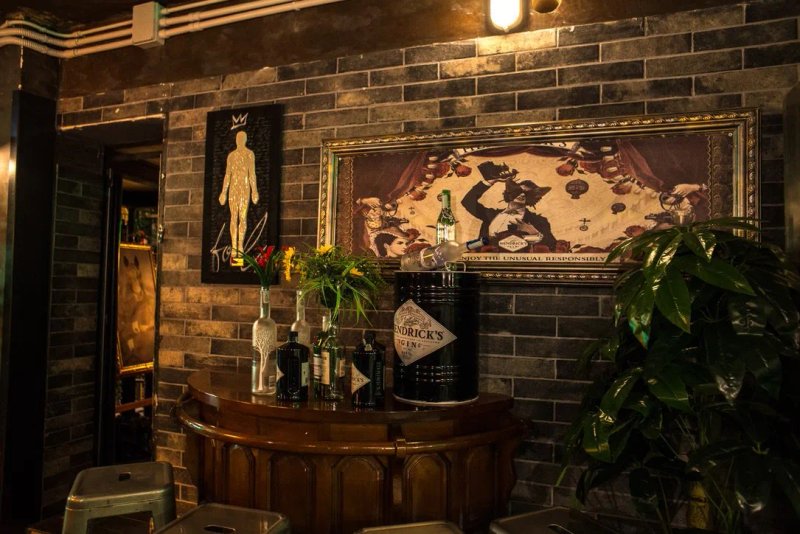 Alibi creative club