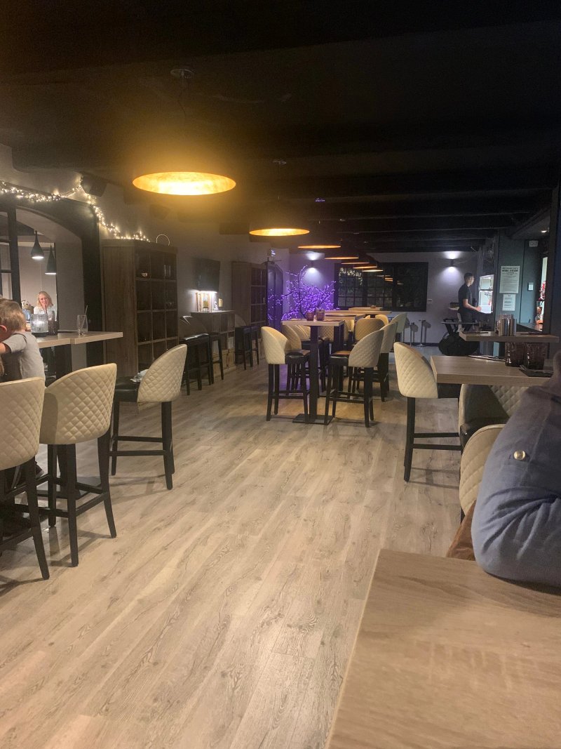 Le Comptoir 233