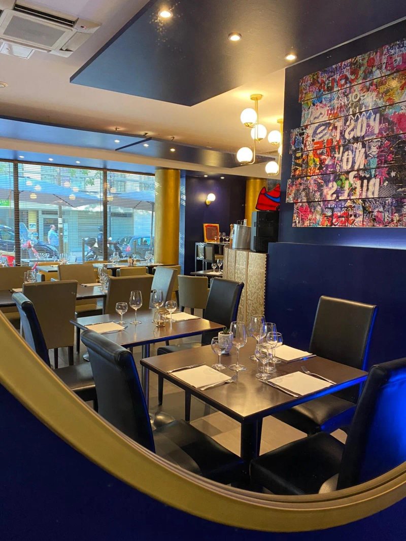 Les Trois Petits - Bistro Moderne