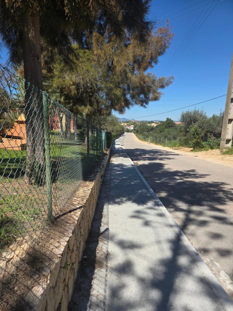 Colina Village