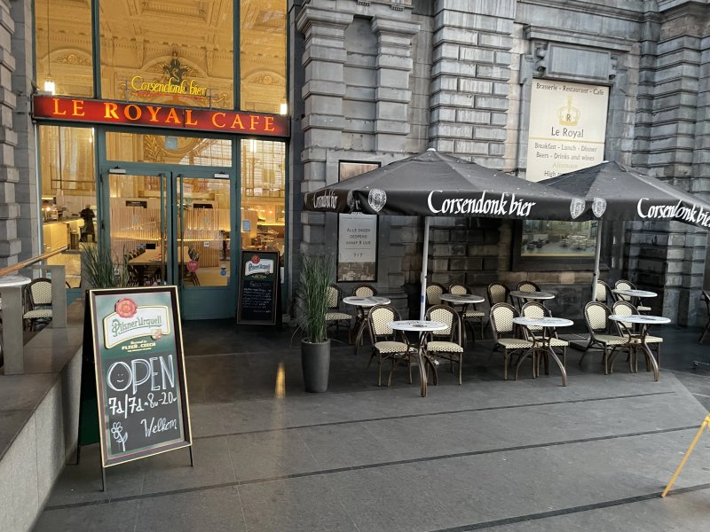 Le Royal Cafe